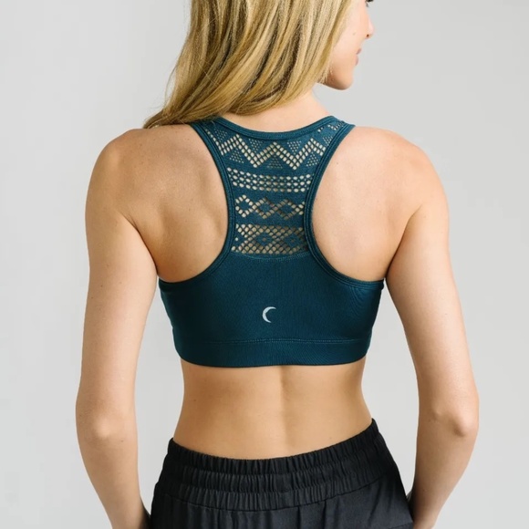 Zyia Bomber Bra Size US Medium - Picture 2 of 4